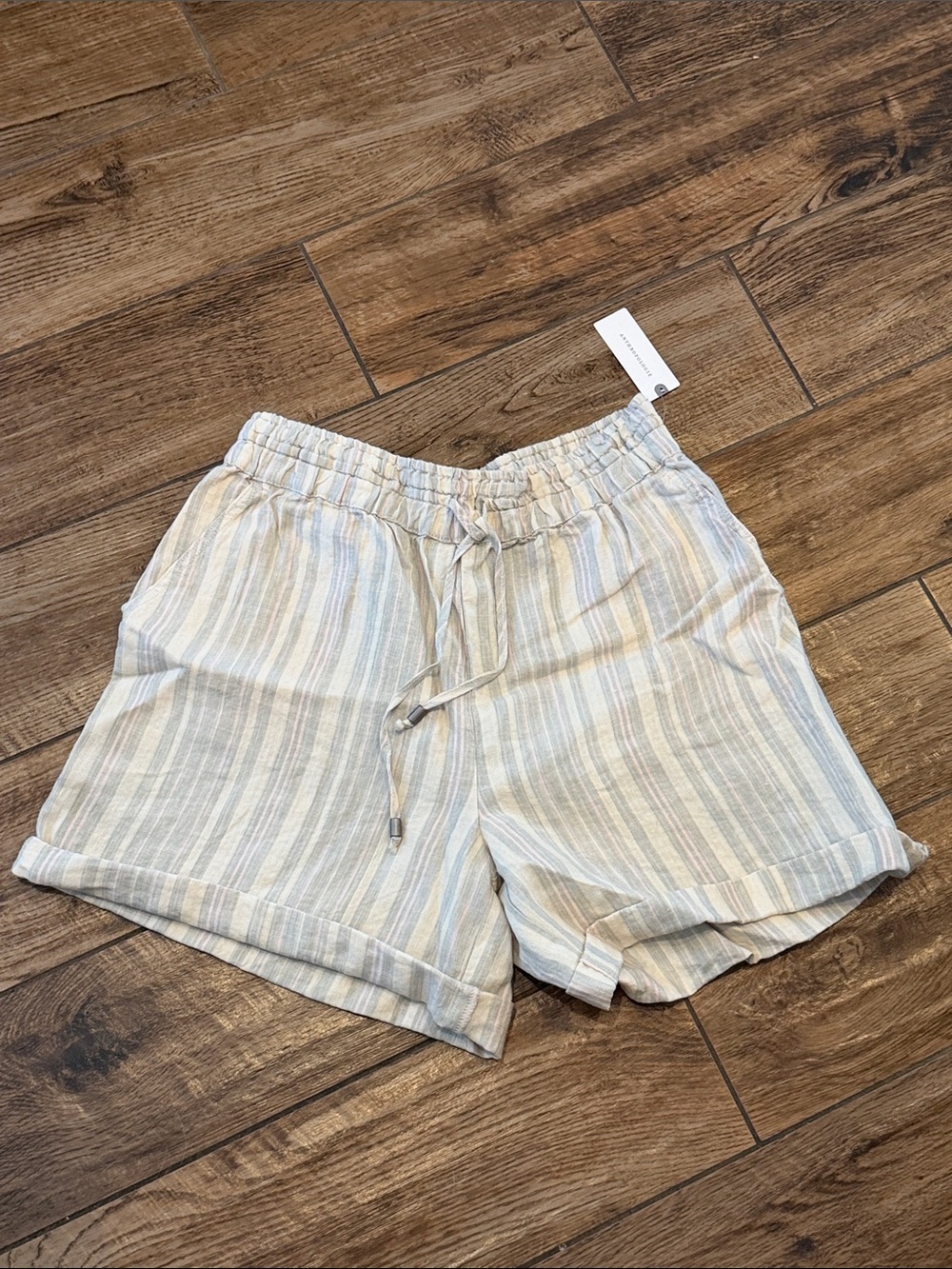 Anthropologie Flowy Shorts - Size Small NWT